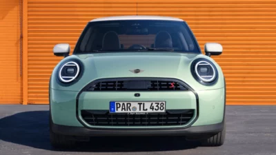 MINI Cooper Verbrenner neu Front